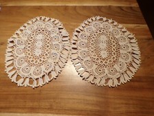 Linge ancien Lot de 2 Napperons en  dentelle écrue