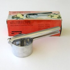 Ancien presse fruits ou purée