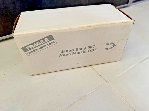 Boite originale aston - boite,