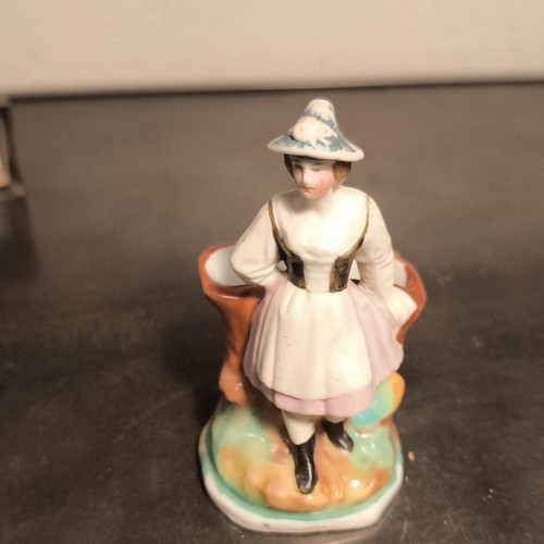 Pyrogene figurine - pyrogene, en