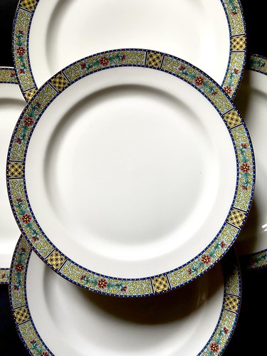 Magnifique quatre assiettes