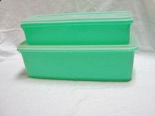 2 TUPPERWARE EASY CRISP BREAD CELERY VEGETABLE  KEEPER STORAGE SMALL & LARGE