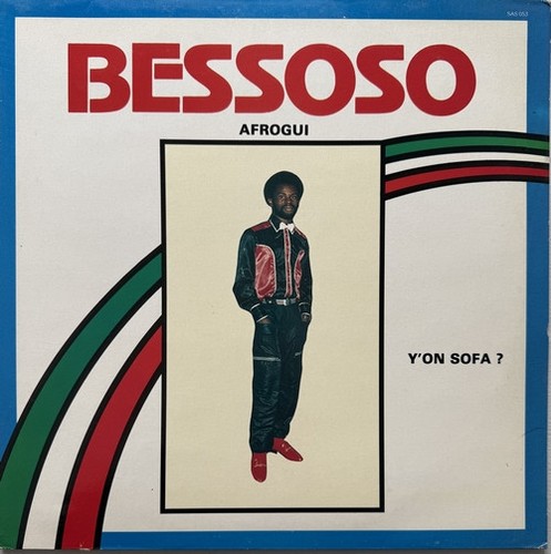 Bessoso afrogui y on sofa - y'on,