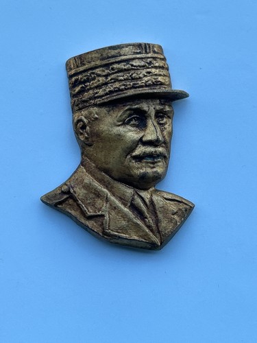 Broche metal doré marechal - dorÉ,