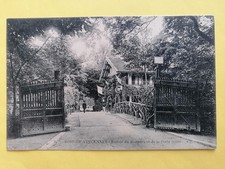 Old postcard PARIS BOIS de VINCENNES entrance to the cafe-restaurant of the JAUNE PORTE in 1905