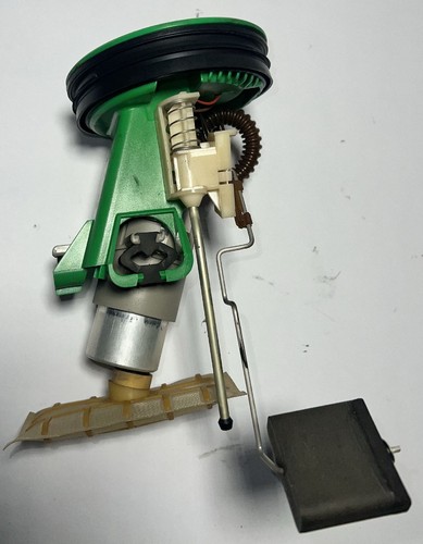 Pompe carburant - à,