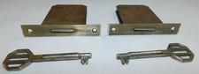 2 x ANCIENNE SERRURE DE TIROIR A MORTAISER AVEC CLEF . ART DECO . MEUBLE PORTE