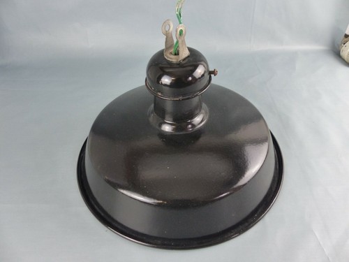 Ancienne lampe industrielle - lampe,