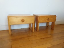 Paire de tables de chevet