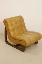 Fauteuil en cuir camel  année 60.  Ref Cally