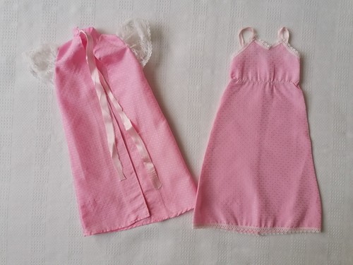 Tenue féminité pour - "fÉminitÉ",