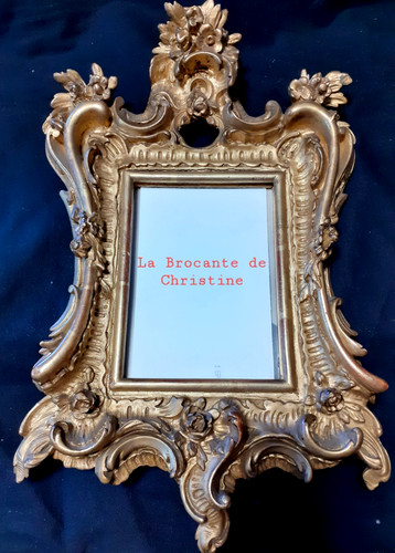 Ancien cadre mouvementé - mouvementé, en