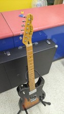 Guitare électrique SQUIER