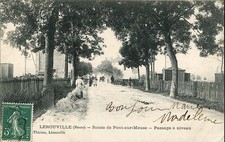 Old postcard 55 - Lerouville - Route de Pont sur Meuse - crossing