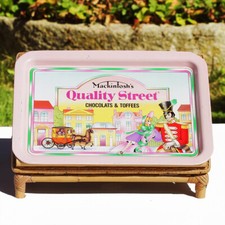 Plateau de service publicitaire vintage en métal chocolats Quality Street