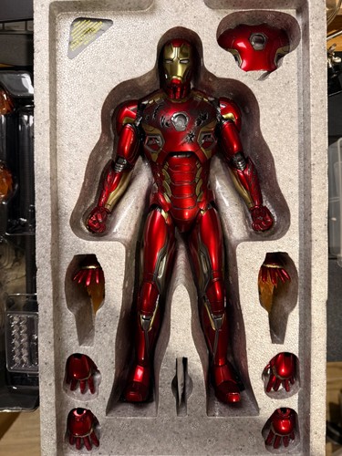 Hot toys mms300 d11 - hot, is