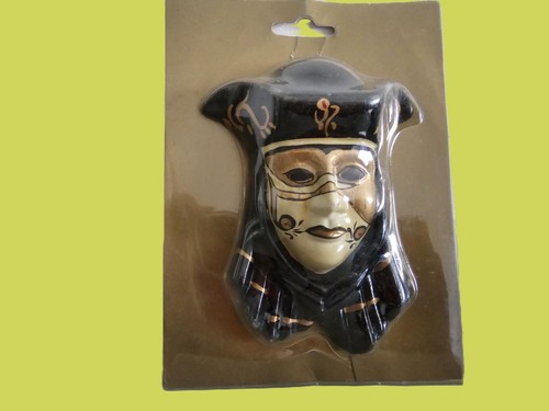 Masque venitien neuf sous - -,