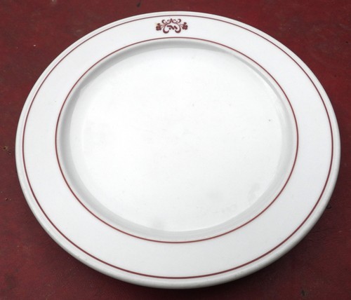 Petite assiette la - petite, de