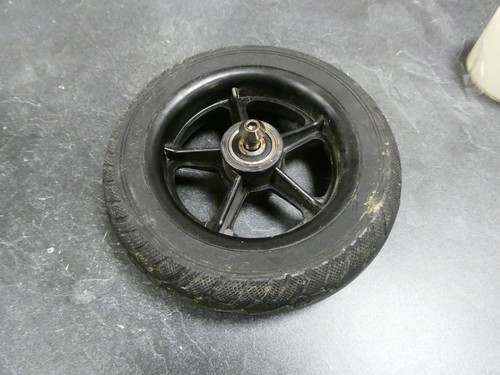 Roue avant pour - avant,