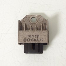 Régulateur redresseur de