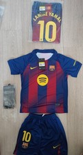 Nouveau Kit  Enfant Maillot Short Chaussettes Barcelone Lamine Yamal 10