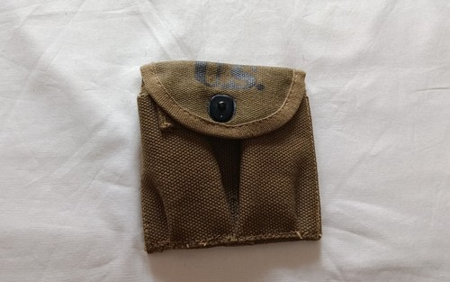 Pochette usm1 foncée - usm1, )