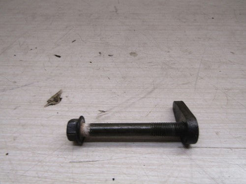 Boulon moteur bas - moteur,