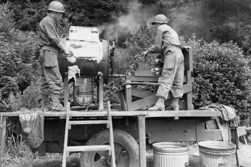 Ww2 photo country washing - -,