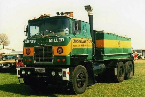 Tekno 71593 mack 886 - mack, sx