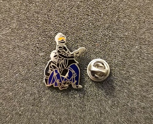 Pin sapeur pompier - pin's,