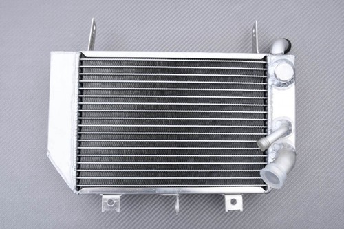 Radiateur eau inférieur type - radiateur,