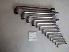 Lot de 13 Clés à Pipe