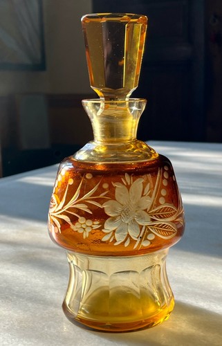 Jolie carafe ancienne - jolie,