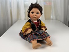 Poupée d&#039;artiste poupée en