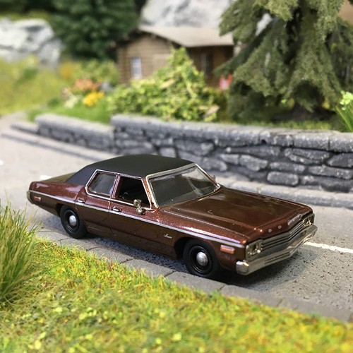 Dodge monaco brun - dodge,