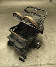 Poussette double joie