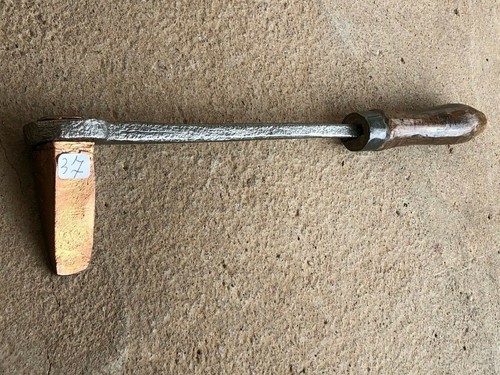 Old tool outil - old,