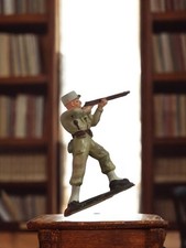 Figurine ancienne Starlux