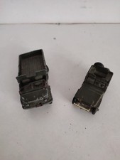 LOT 2 DINKY TOYS MILITAIRE  -