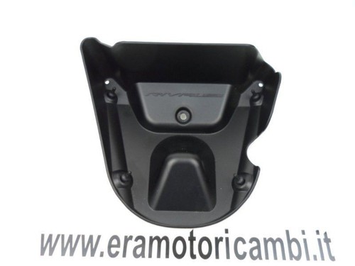 Plastique sous selle - sous, vano