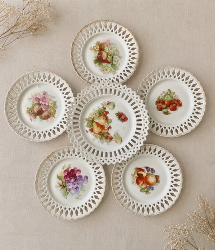 Assiettes anciennes - anciennes, en