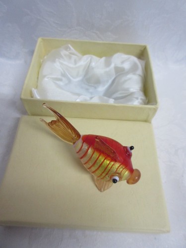 Vintage hand blown art - hand, glass