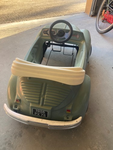 Voiture pédales ancienne - voiture, à