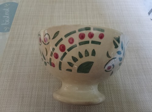 Ancien petit bol - , piedouche