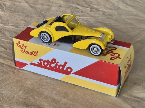 Voiture miniature bugatti - miniature,