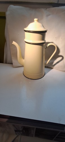 Cafetière tôle émaillée