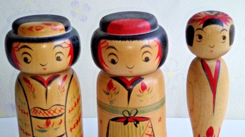 Lots poupées japonaises - de,