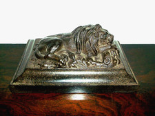RARE ANTIQUE 19TH CENTURY FRENCH GRAND TOUR BOIS DURCI LION PAPER/DESK WEIGHT