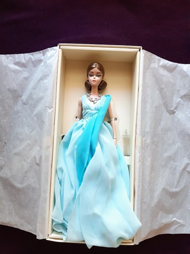Poupée barbie silkstone - poupée,
