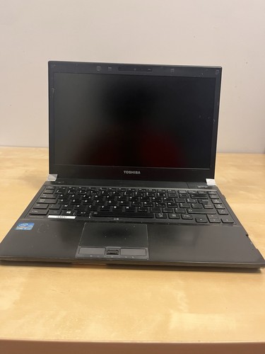 Portable toshiba - -,
